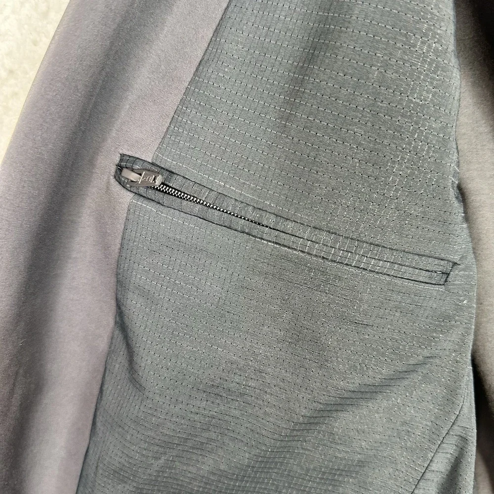 Vineyard Vines new tags